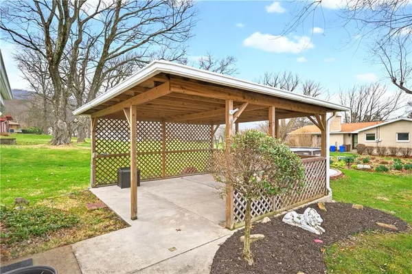 $279,000 | 125 Martha Street, Hopwood, PA 15445