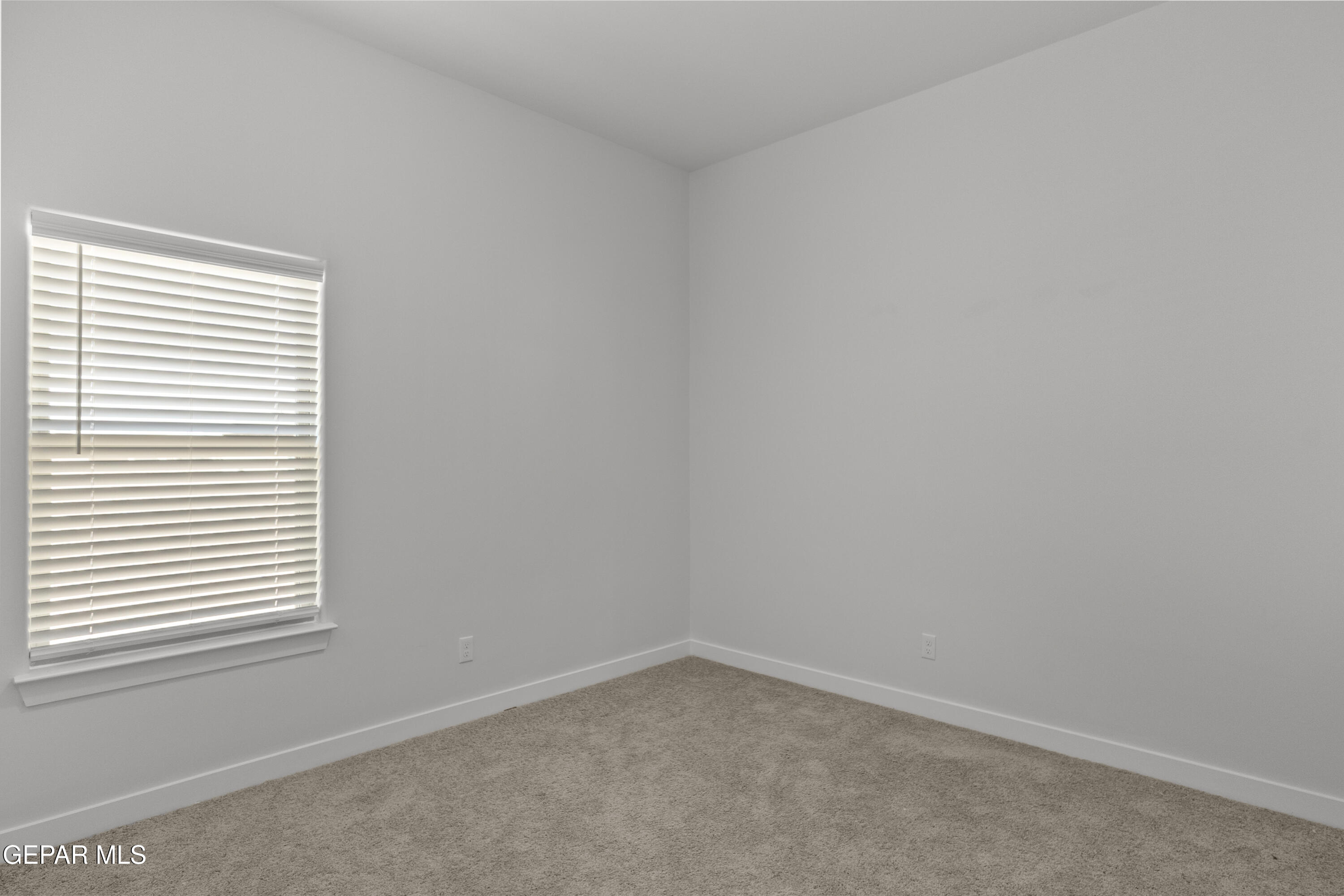3877 Object Place El Paso, TX 79938 - Photo 5 of 20 DSC06709