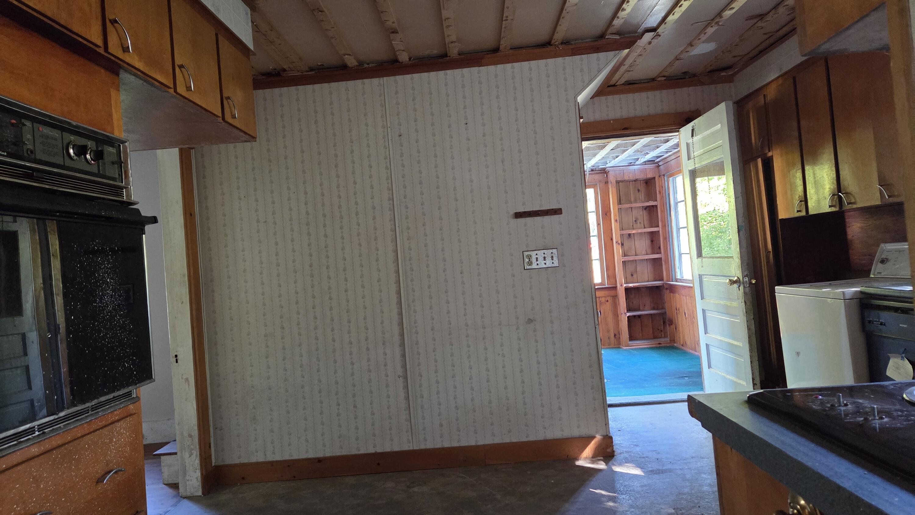 195 River Road Bucksport, ME 04416 - Photo 25 of 32 Kitchen