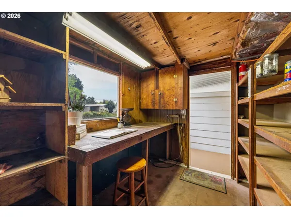 $65,000 | 1400 Candlelight Drive, Unit 200, Eugene, OR 97402