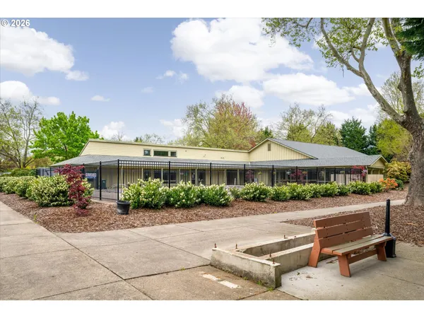 $65,000 | 1400 Candlelight Drive, Unit 200, Eugene, OR 97402