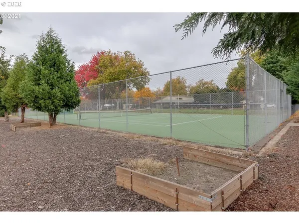 $65,000 | 1400 Candlelight Drive, Unit 200, Eugene, OR 97402