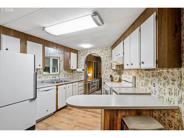 $65,000 | 1400 Candlelight Drive, Unit 200, Eugene, OR 97402