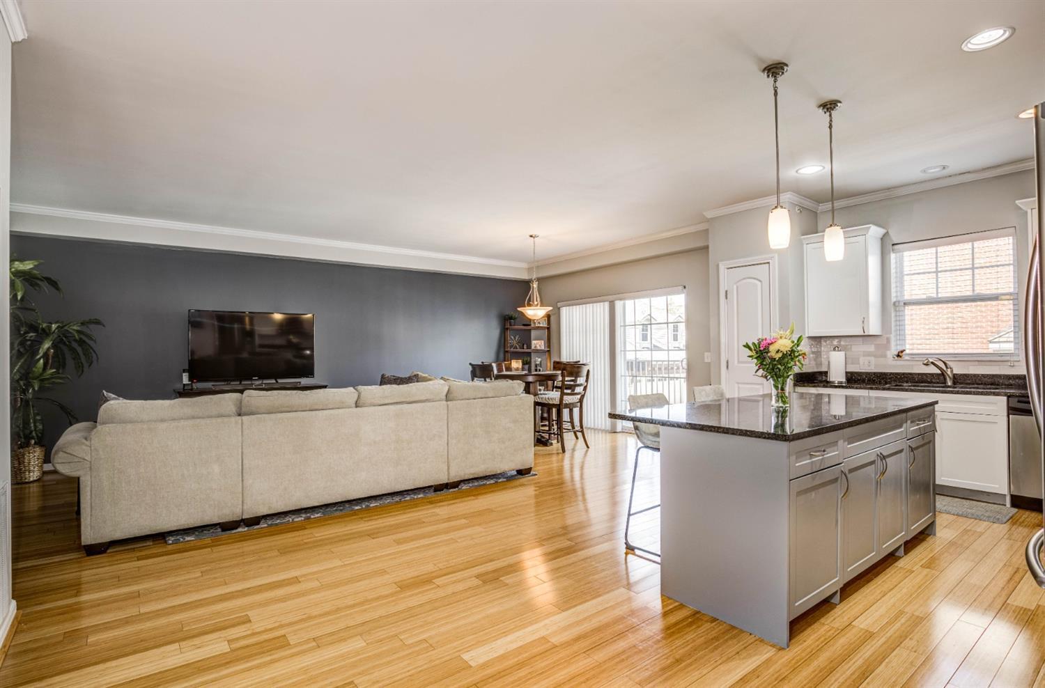 3376 Wasson Road Cincinnati, OH 45209 - Photo 9 of 47 Gallery Image 9
