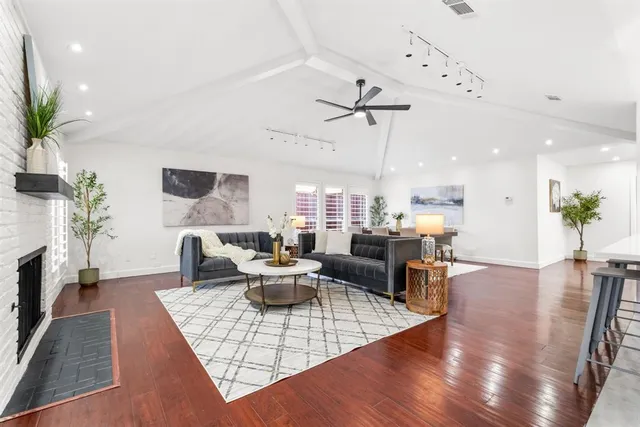 $4,500 | 6005 Daven Oaks Drive, Dallas, TX 75248