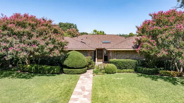 $4,500 | 6005 Daven Oaks Drive, Dallas, TX 75248