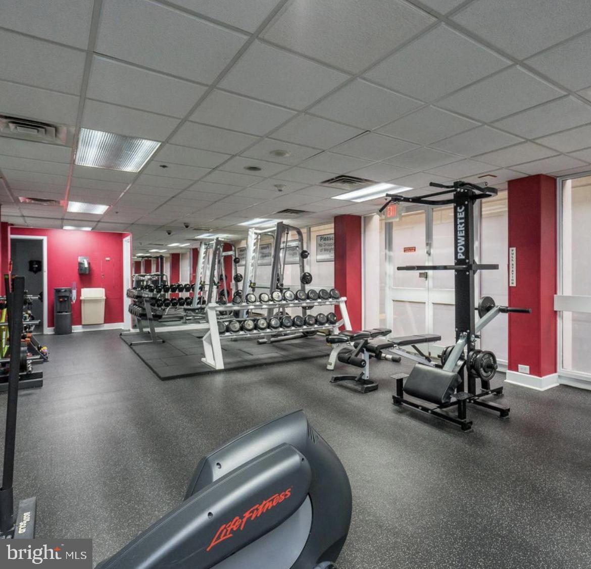2001 Hamilton Street, Unit 2120 Philadelphia, PA 19130 - Photo 16 of 24 Professional gym
