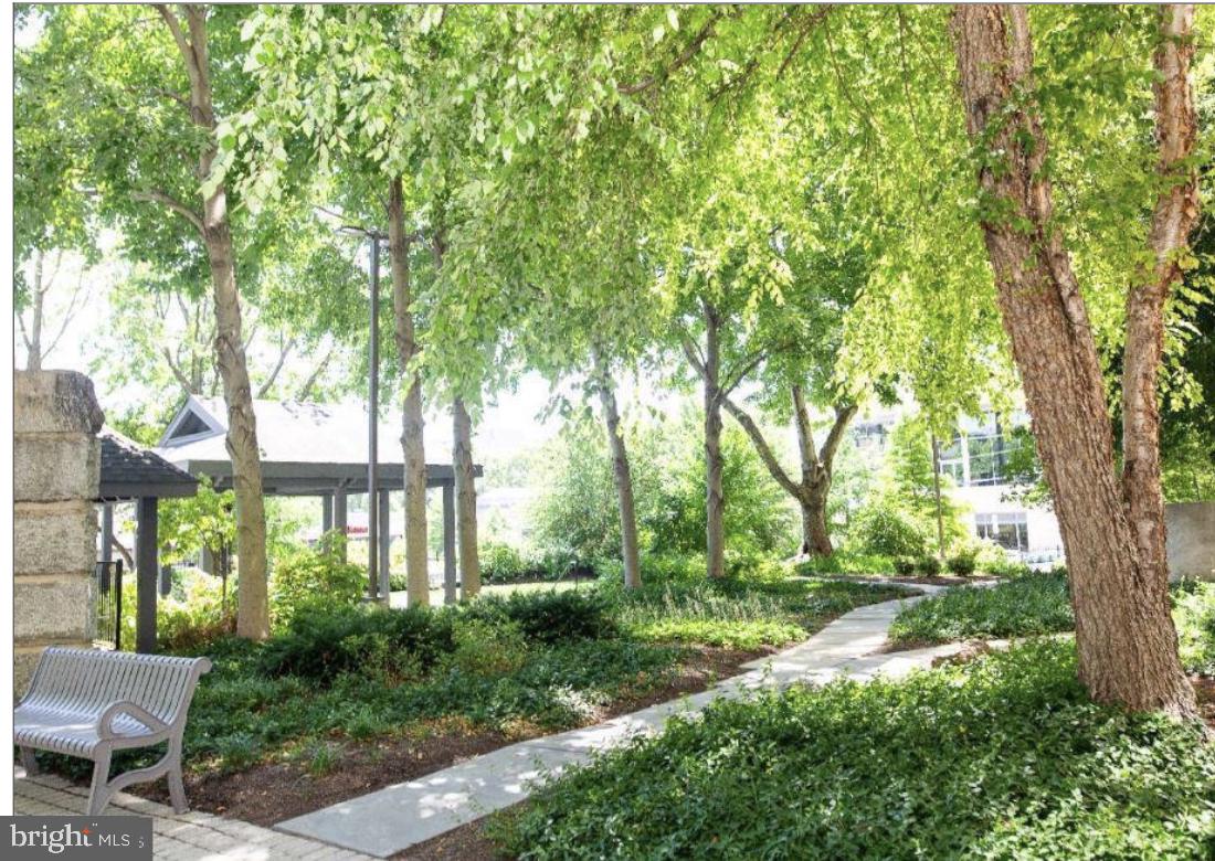 2001 Hamilton Street, Unit 2120 Philadelphia, PA 19130 - Photo 18 of 24 Lush garden with gazebos