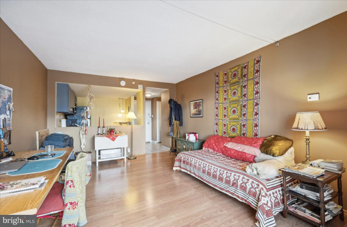 2001 Hamilton Street, Unit 2120 Philadelphia, PA 19130 - Photo 6 of 24