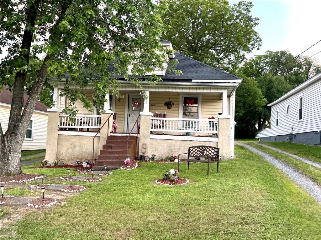 712 Snead Street, Unit A & B Reidsville, NC 27320 - Photo 14 of 43