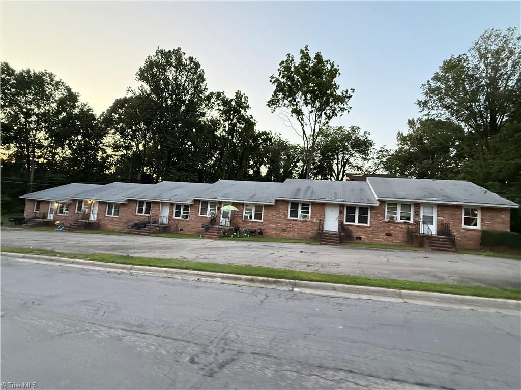 712 Snead Street, Unit A & B Reidsville, NC 27320 - Photo 16 of 43