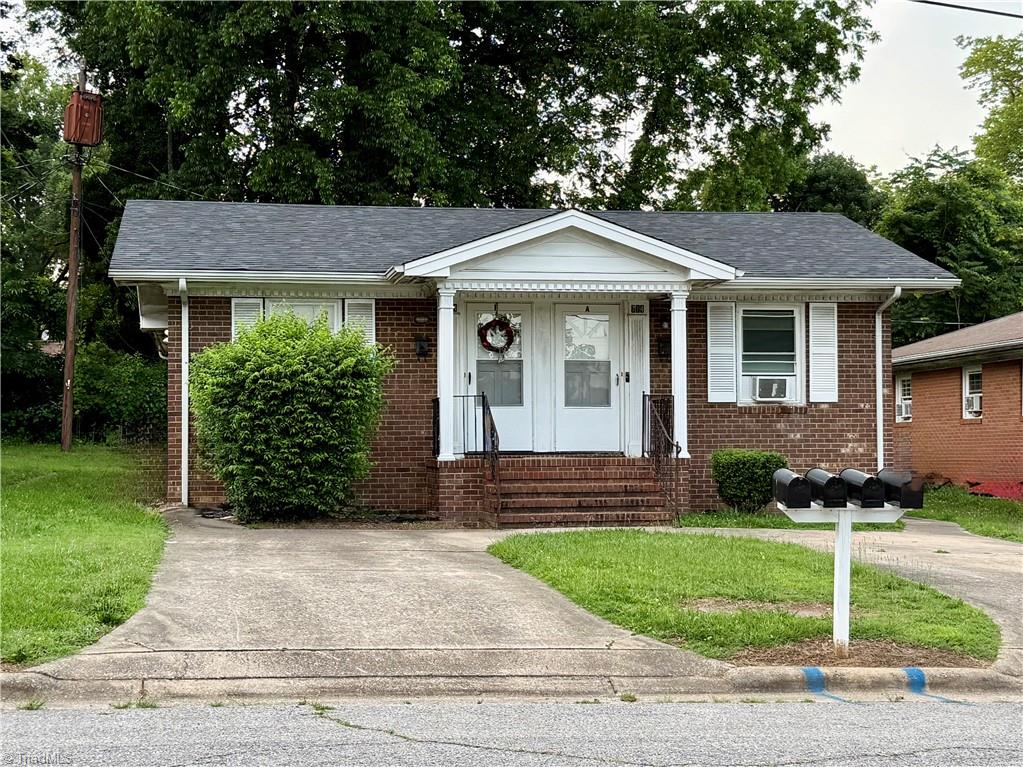 712 Snead Street, Unit A & B Reidsville, NC 27320 - Photo 4 of 43