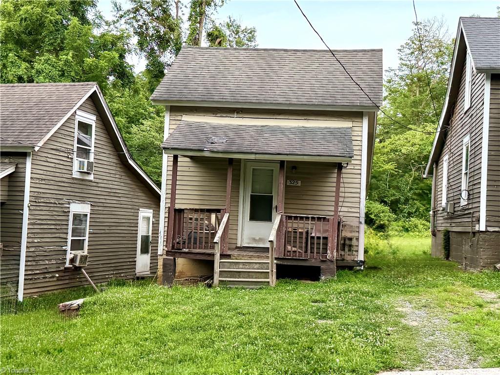 712 Snead Street, Unit A & B Reidsville, NC 27320 - Photo 8 of 43