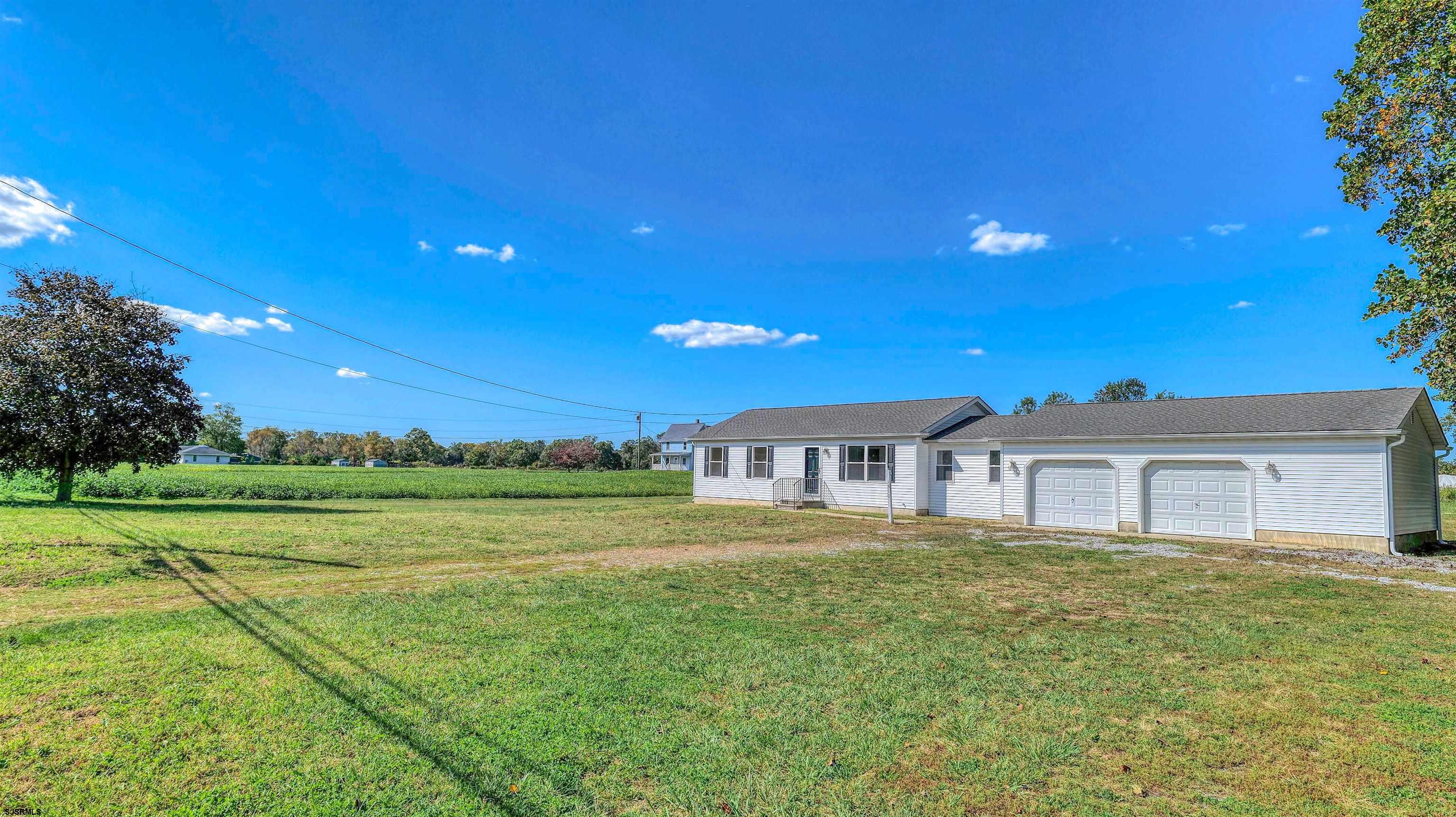 1510 East Wheat Road Vineland, NJ 08360 - Photo 25 of 26 a view of a house with a big yard