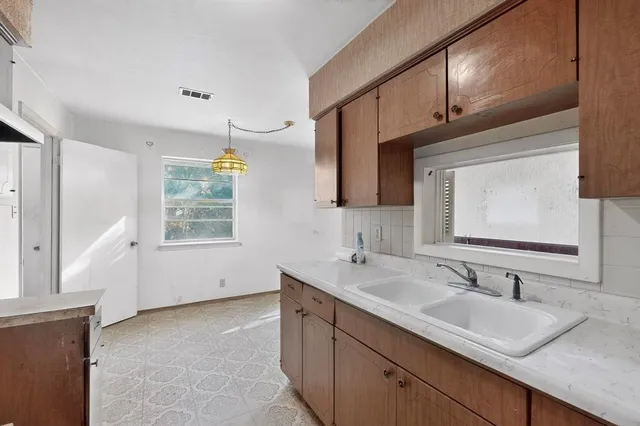 $160,000 | 1214 Glenn Drive, Euless, TX 76039