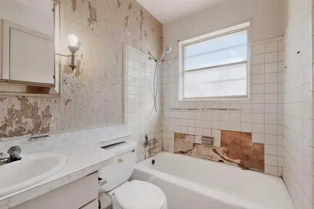 $160,000 | 1214 Glenn Drive, Euless, TX 76039