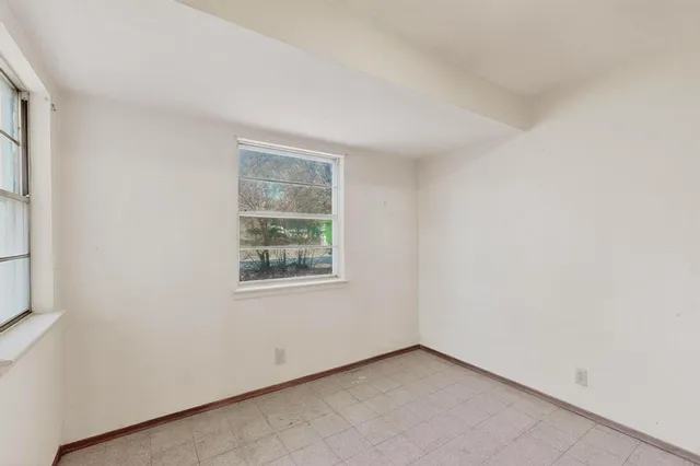 $160,000 | 1214 Glenn Drive, Euless, TX 76039