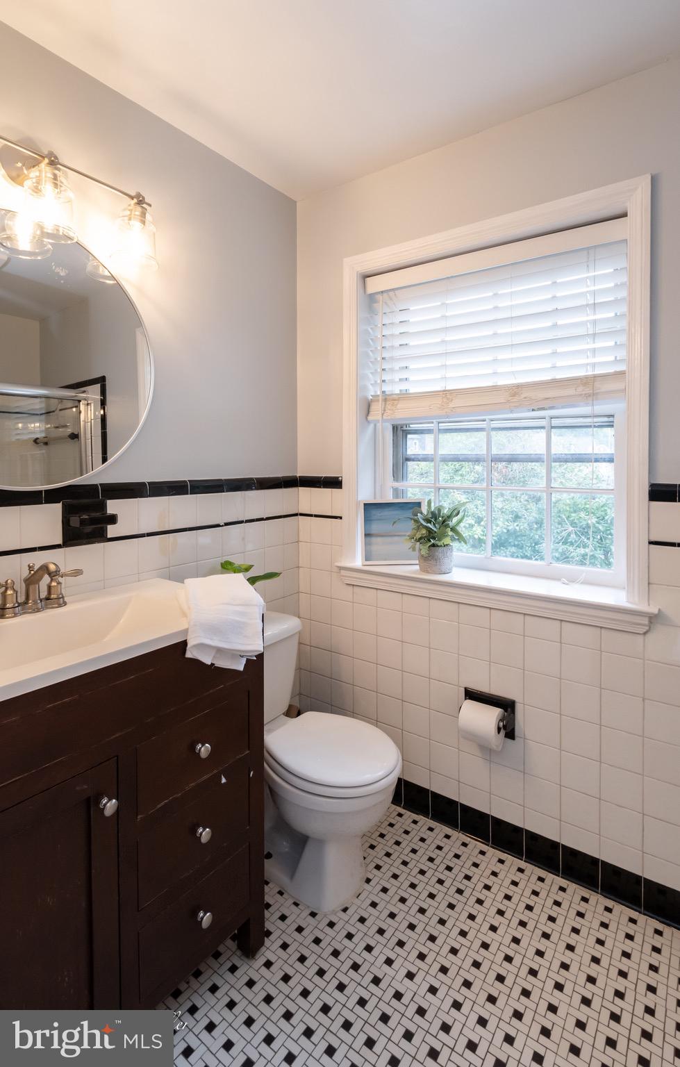 3919 Juniper Road Baltimore, MD 21218 - Photo 28 of 44