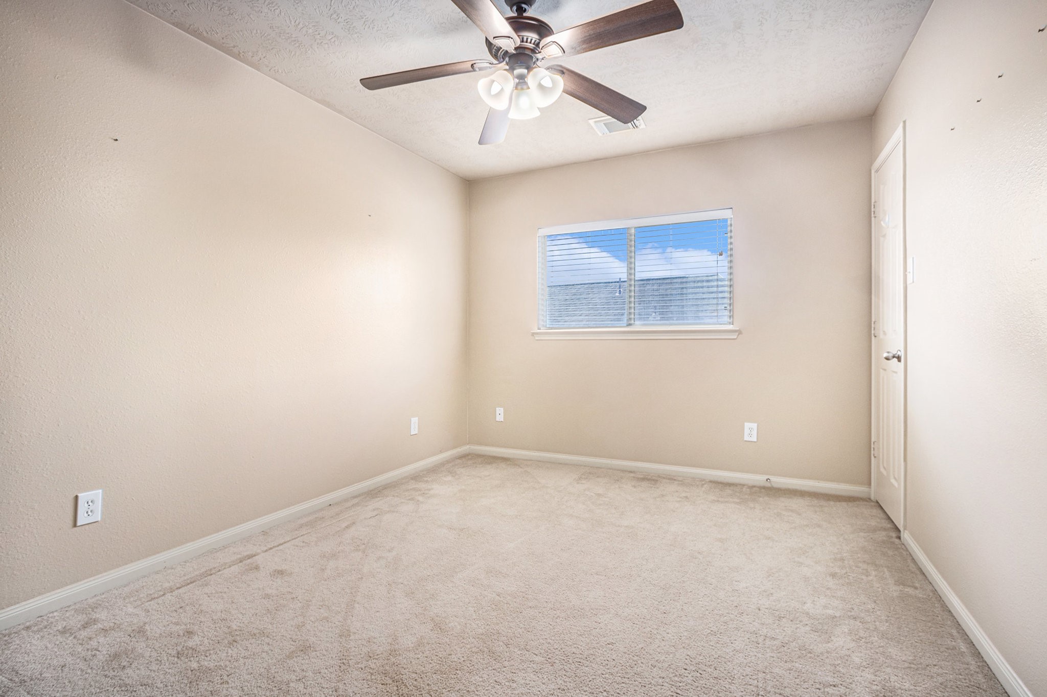 9719 Opal Rock Drive Rosharon, TX 77583 - Photo 25 of 33