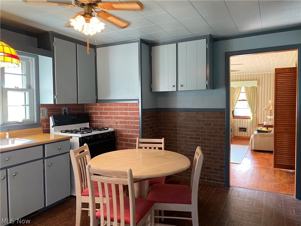 1075 Munroe Falls Kent Road Kent, OH 44240 - Photo 7 of 18 Gallery Image 7