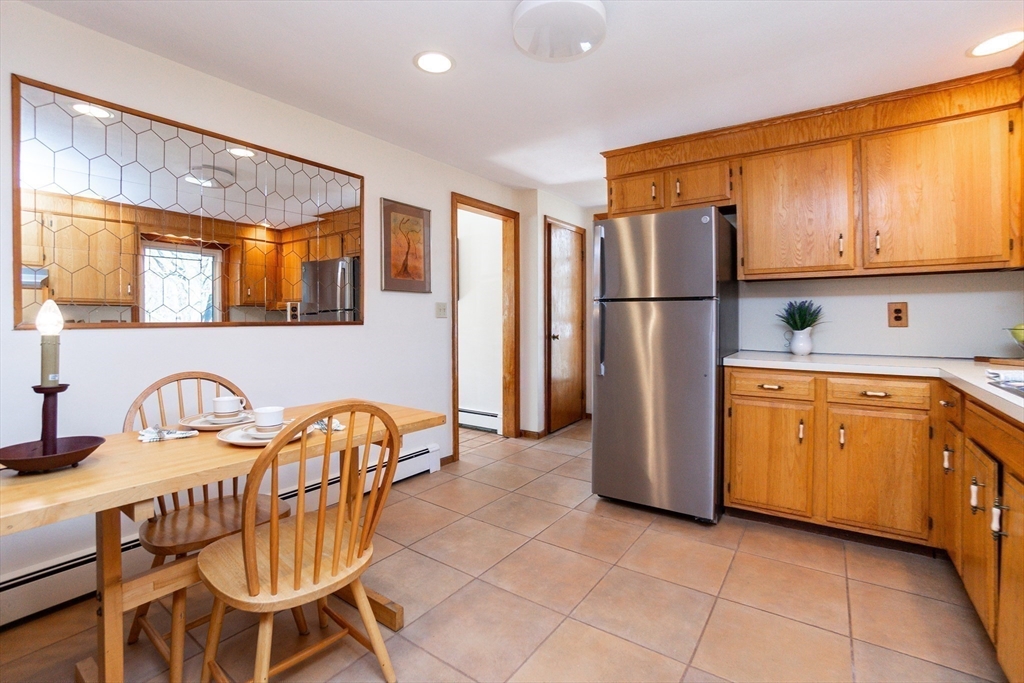 38 Grapevine Avenue Lexington, MA 02421 - Photo 8 of 39 Gallery Image 8