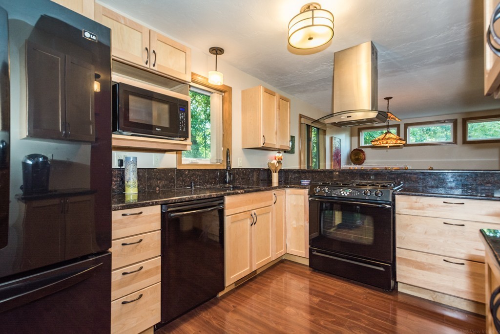 64 Nottingham Road, Unit 64 Grafton, MA 01519 - Photo 6 of 24 Gallery Image 6