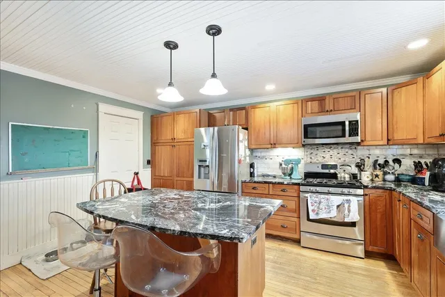 $369,900 | 43 North Elm Street, St. Albans, VT 05478