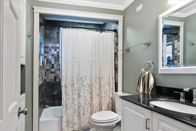 $369,900 | 43 North Elm Street, St. Albans, VT 05478