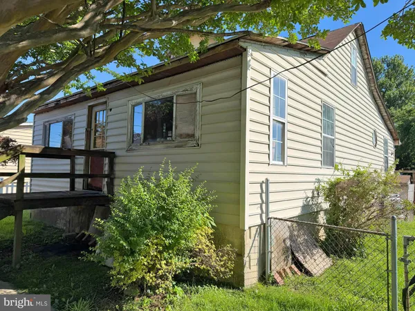 $100,000 | 1124 North Point Road, Baltimore, MD 21222
