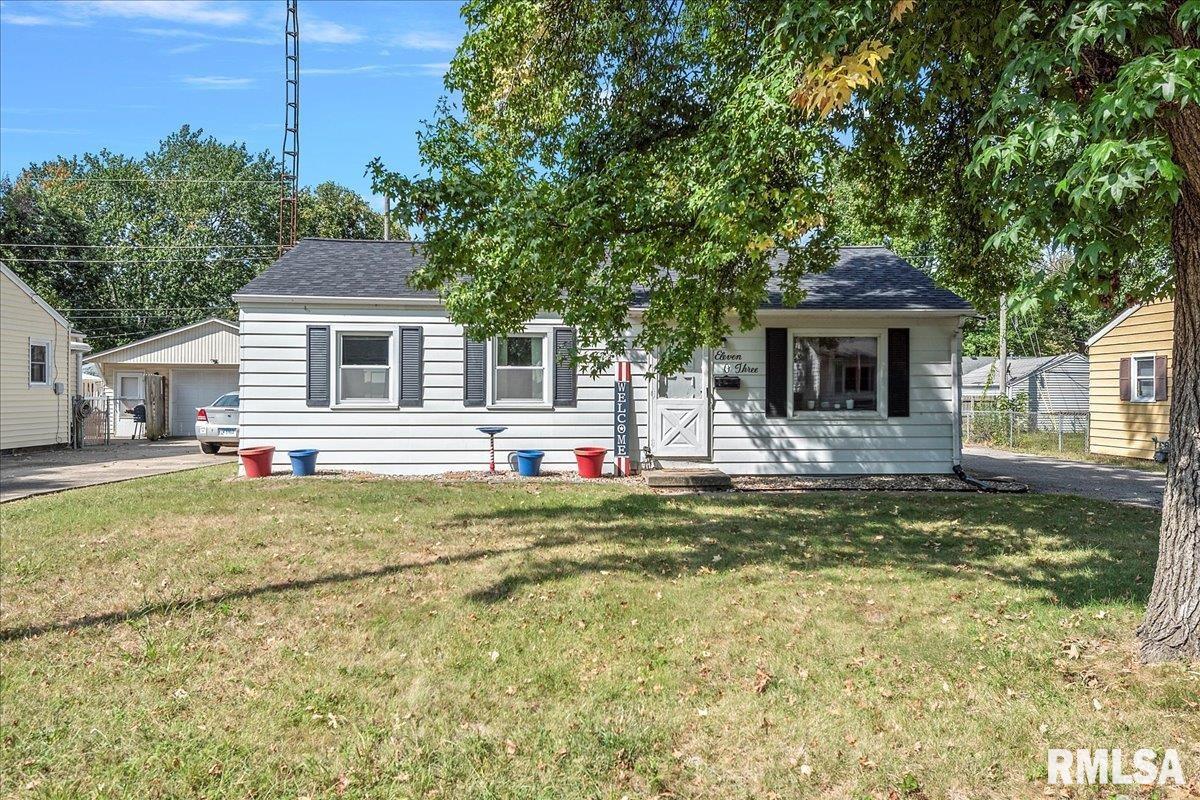 1103 Johnson Lane Springfield, IL 62702 - Photo 2 of 26