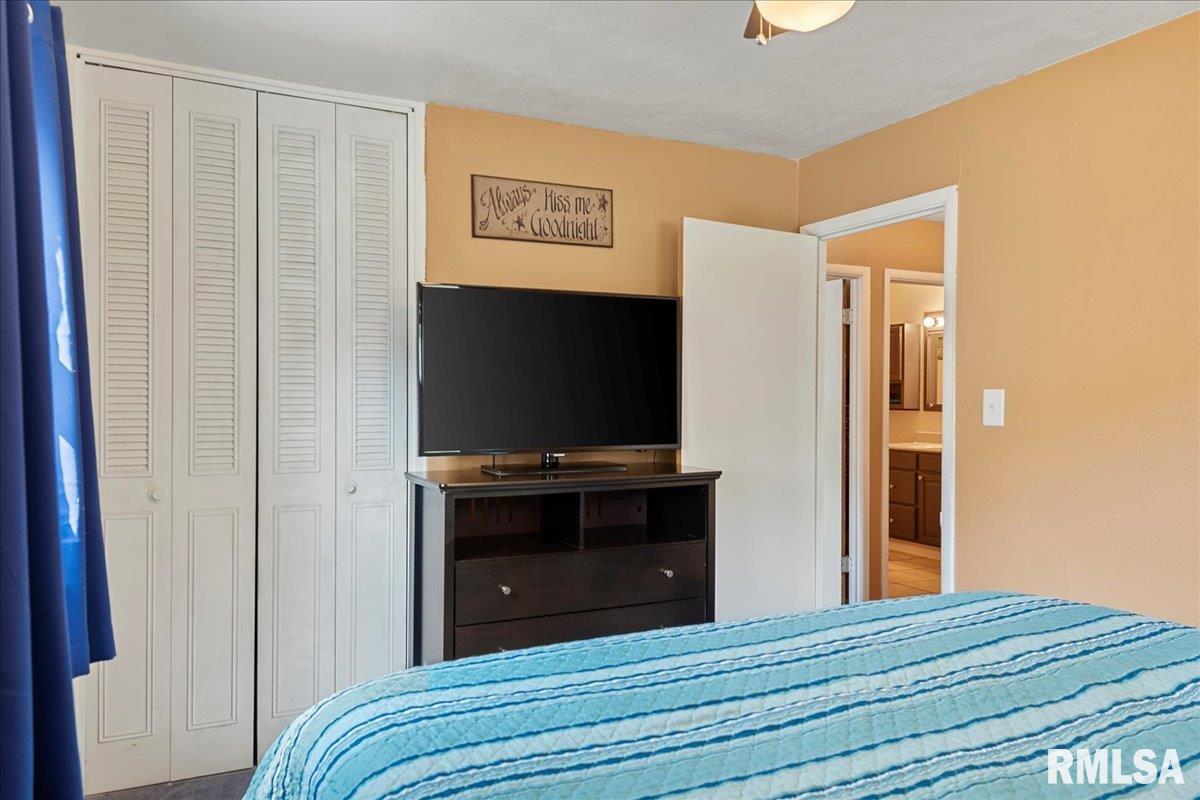 1103 Johnson Lane Springfield, IL 62702 - Photo 21 of 26