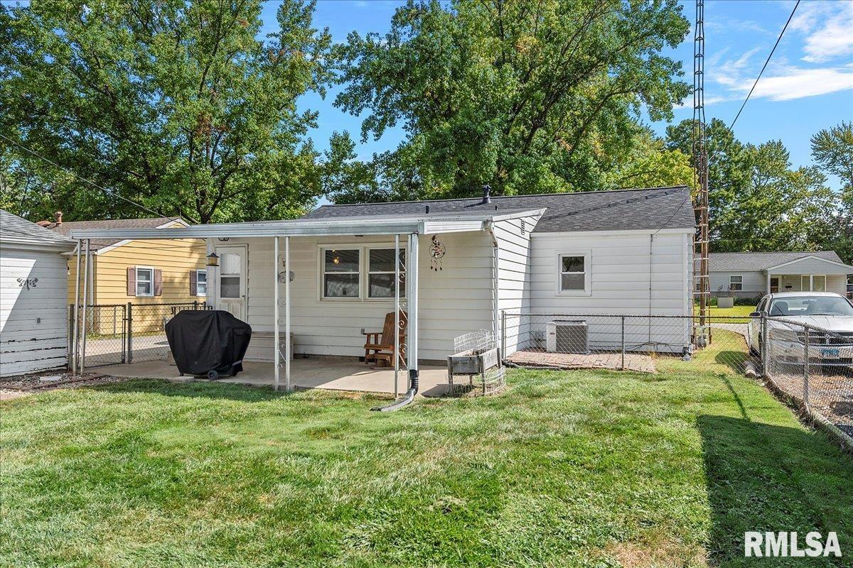 1103 Johnson Lane Springfield, IL 62702 - Photo 26 of 26