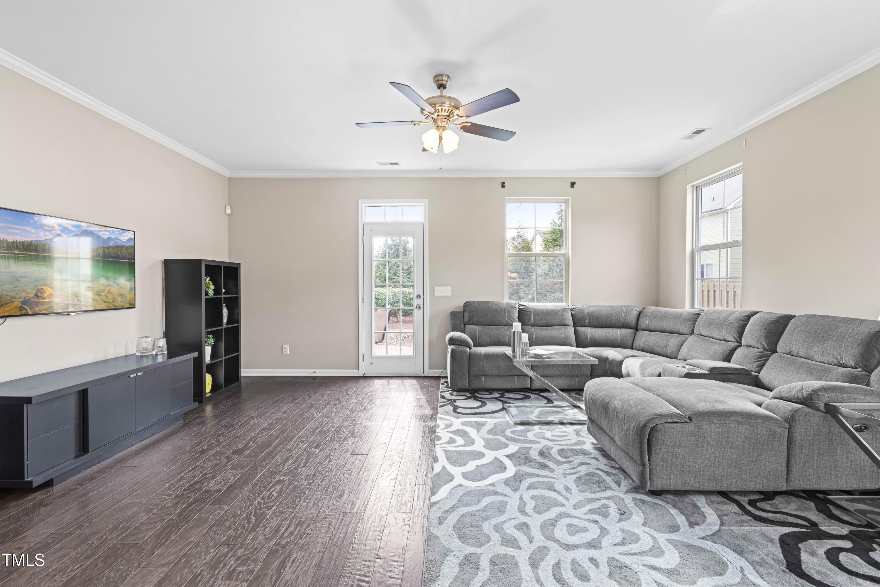 761 Wickham Ridge Road Apex, NC 27539 - Photo 6 of 28 Living Room