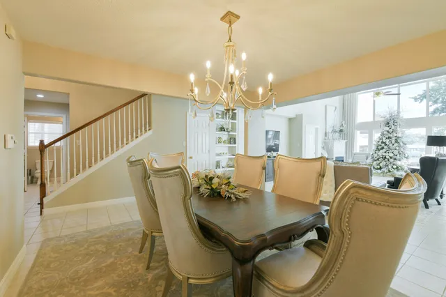 $950,000 | 309 Harbor Circle, Montgomery, TX 77356