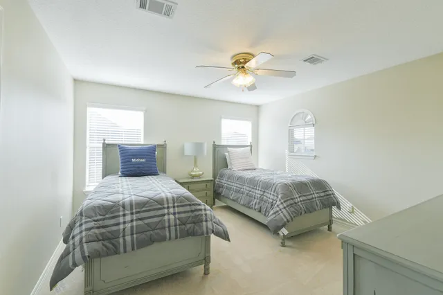 $950,000 | 309 Harbor Circle, Montgomery, TX 77356