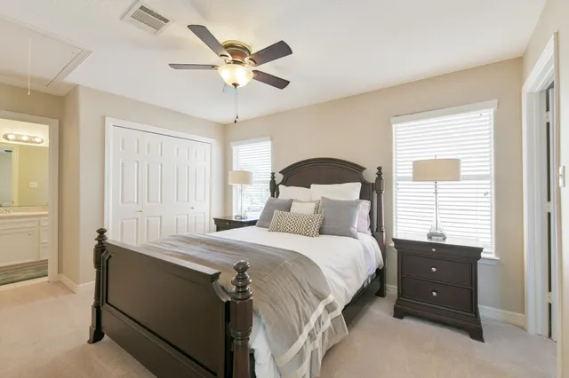 $950,000 | 309 Harbor Circle, Montgomery, TX 77356