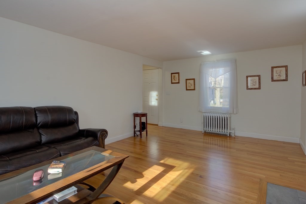 31 Roosevelt Road Newton, MA 02459 - Photo 13 of 39