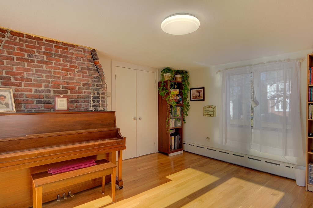 31 Roosevelt Road Newton, MA 02459 - Photo 17 of 39