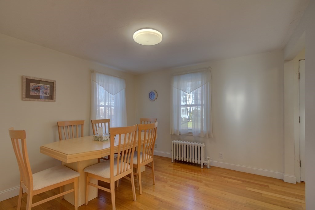 31 Roosevelt Road Newton, MA 02459 - Photo 9 of 39