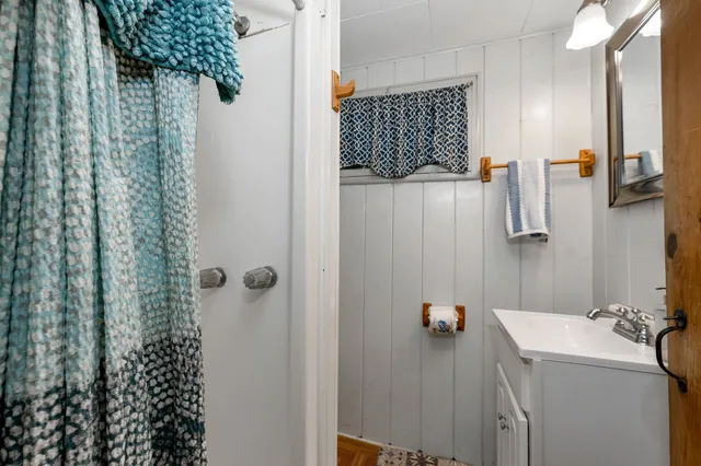 $2,300,000 | 19 Gov Wentworth Highway, Tuftonboro, NH 03894