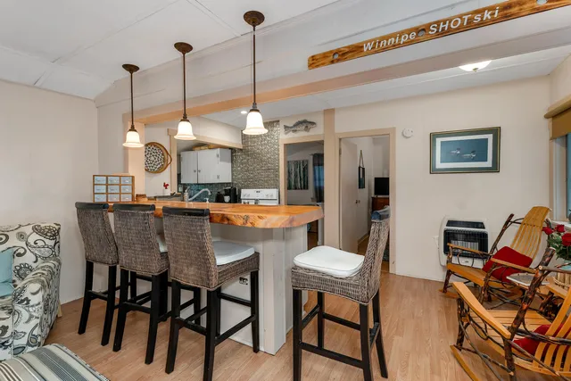 $2,300,000 | 19 Gov Wentworth Highway, Tuftonboro, NH 03894