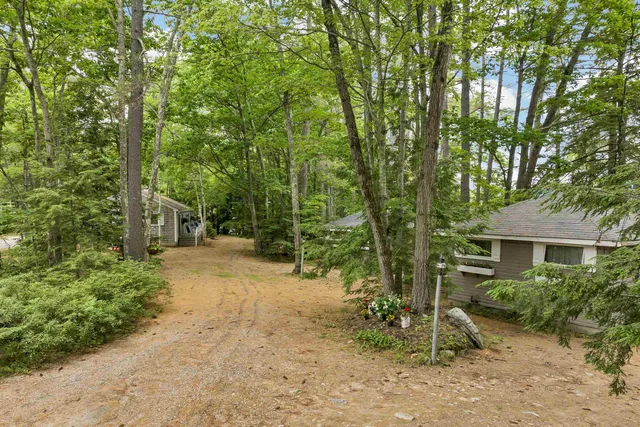 $2,300,000 | 19 Gov Wentworth Highway, Tuftonboro, NH 03894