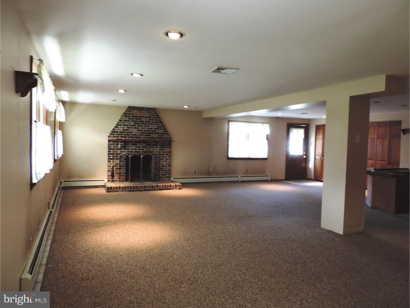 4714 Yates Road Bensalem, PA 19020 - Photo 6 of 23 Family Room