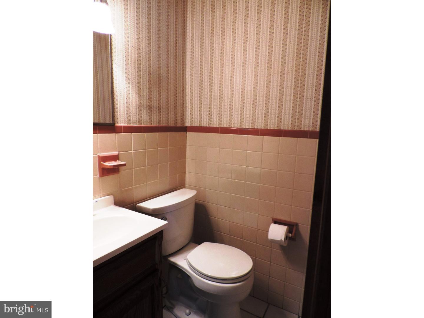4714 Yates Road Bensalem, PA 19020 - Photo 7 of 23 Half Bath