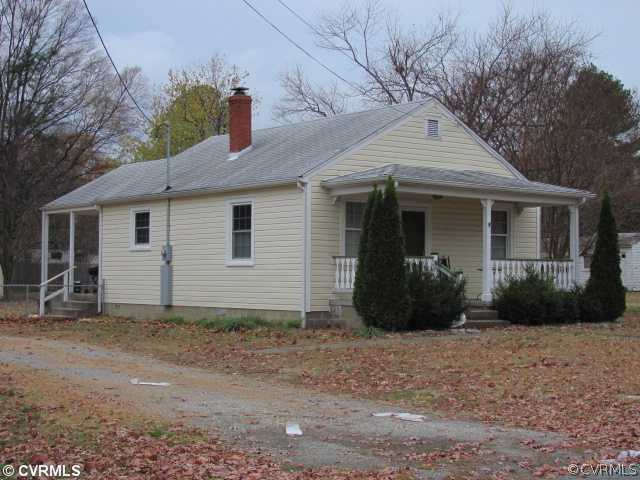 4725 Cooks Road Richmond, VA 23224 - Photo 1 of 7 Exterior Front - Adorable Cottage/Bungalow - Vinyl