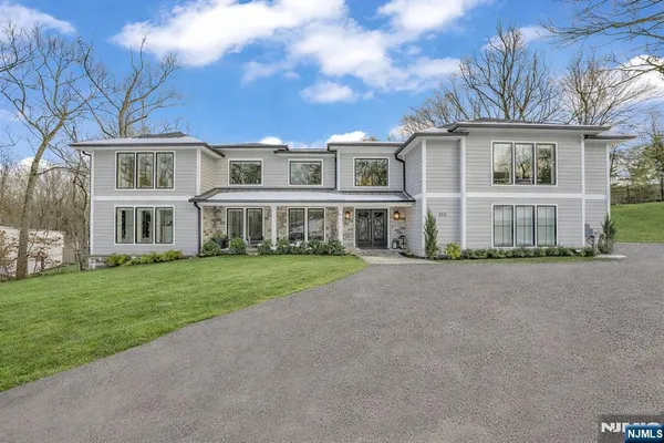 $2,950,000 | 315 Freemans Lane, Franklin Lakes, NJ 07417