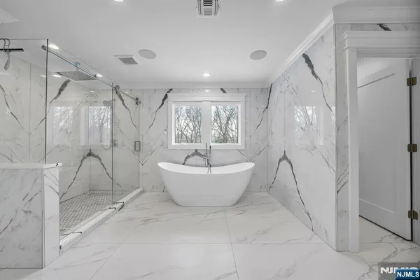 $2,950,000 | 315 Freemans Lane, Franklin Lakes, NJ 07417