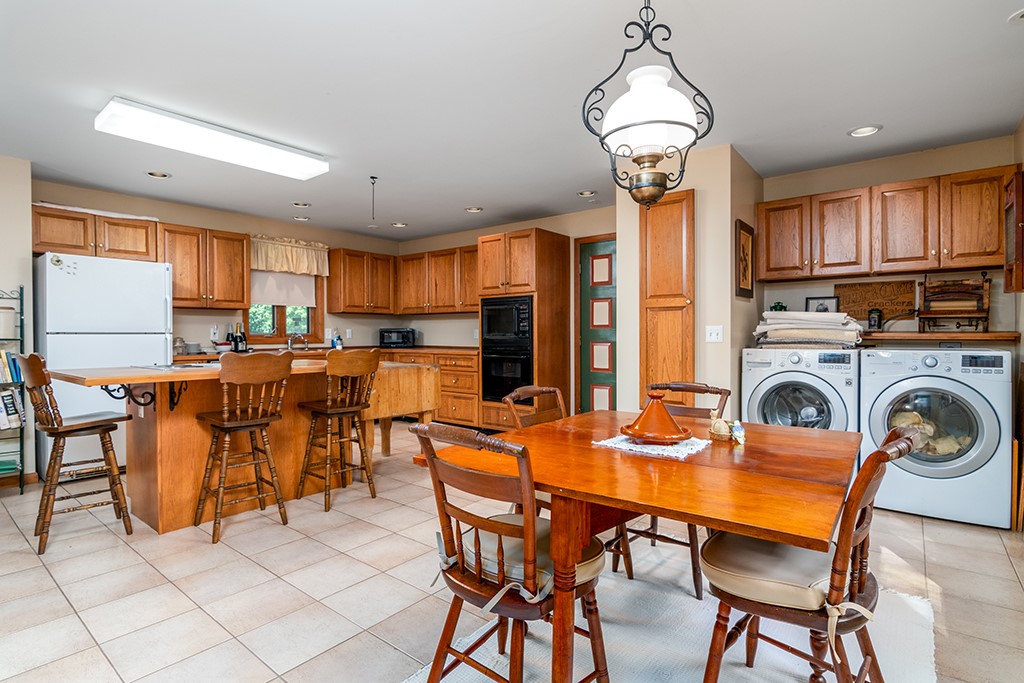 221 Kings Ridge Road South Kingstown, RI 02879 - Photo 17 of 21 Gallery Image 17