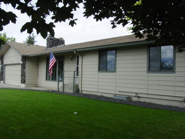 315 South Barker Road Greenacres, WA 99016 - Photo 1 of 18 Gallery Image 1