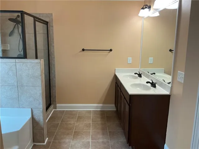 $2,400 | 1205 Pebble Rock Road, Hampton, GA 30228